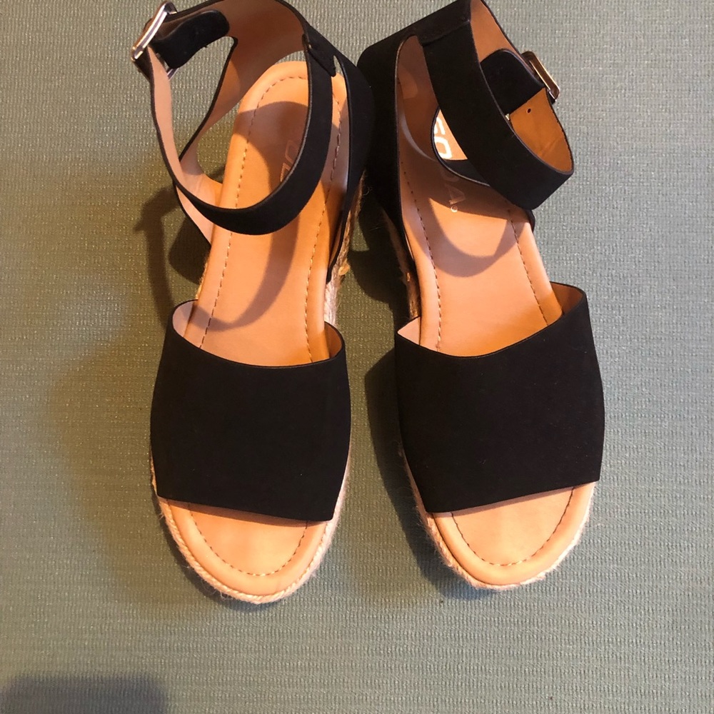Black Sandals